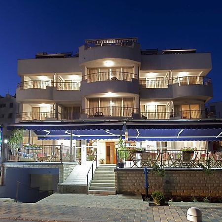 Studio Apartmani Bijeli Delfin Биоград-на-Мору Экстерьер фото