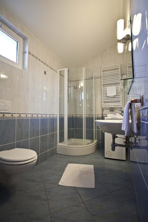 Studio Apartmani Bijeli Delfin Биоград-на-Мору Номер фото